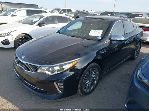 5XXGV4L26JG203317 2018 KIA OPTIMA - Image 2