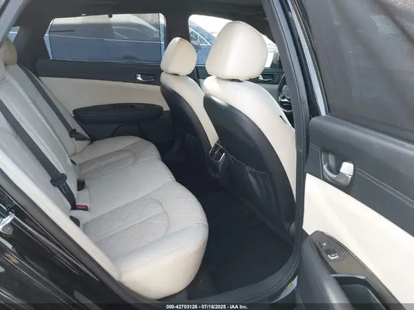 5XXGV4L26JG203317 2018 KIA OPTIMA - Image 8