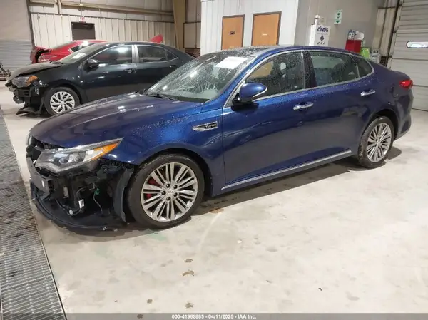 5XXGV4L26JG233272 2018 KIA OPTIMA - Image 2