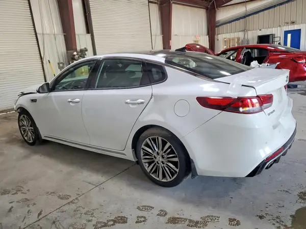 5XXGV4L27JG207571 2018 KIA OPTIMA - Image 2