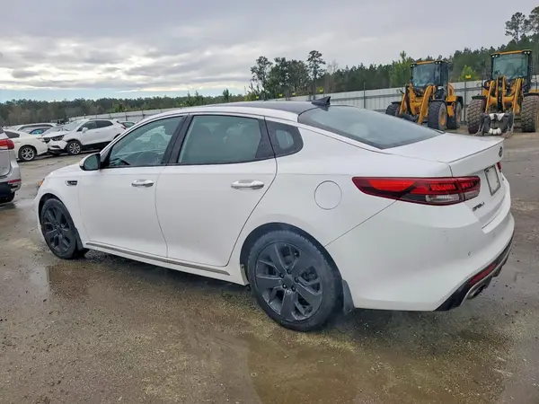 5XXGV4L27JG209739 2018 KIA OPTIMA - Image 2