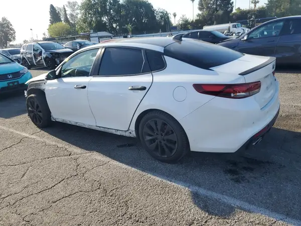 5XXGV4L28GG043868 2016 KIA OPTIMA - Image 2