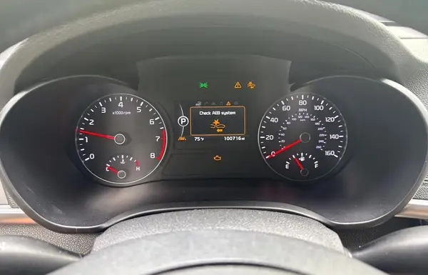 5XXGV4L28GG051694 2016 KIA OPTIMA - Image 8