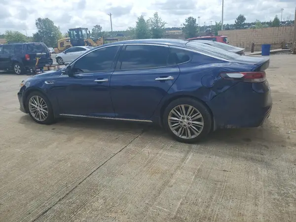 5XXGV4L28GG111411 2016 KIA OPTIMA - Image 2
