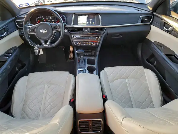 5XXGV4L28HG168418 2017 KIA OPTIMA - Image 8