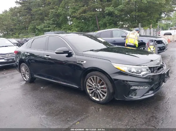 5XXGV4L28KG306871 2019 KIA OPTIMA - Image 1