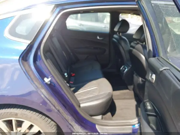 5XXGV4L28KG314811 2019 KIA OPTIMA - Image 8