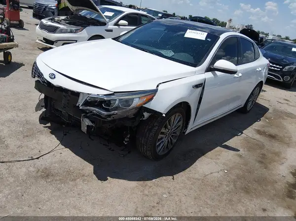 5XXGV4L28KG330037 2019 KIA OPTIMA - Image 2