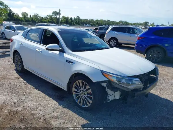 5XXGV4L28KG335058 2019 KIA OPTIMA - Image 1