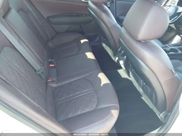 5XXGV4L28KG335058 2019 KIA OPTIMA - Image 8
