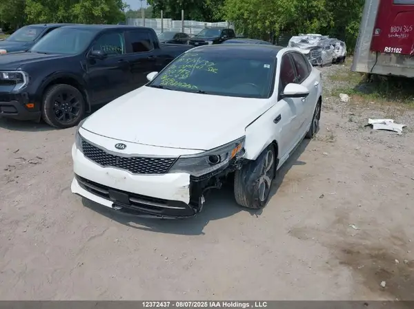 5XXGV4L29GG010992 2016 KIA OPTIMA - Image 2