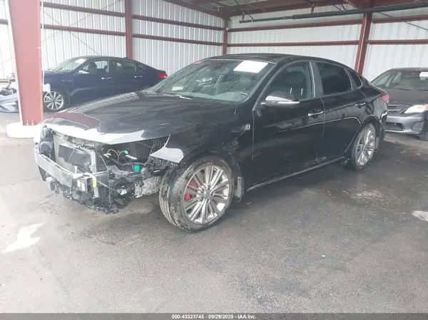5XXGV4L29GG066995 2016 KIA OPTIMA - Image 2