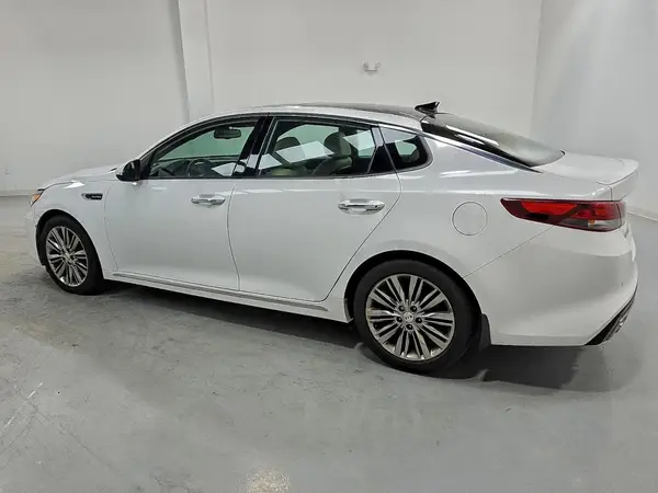 5XXGV4L29HG152535 2017 KIA OPTIMA - Image 2