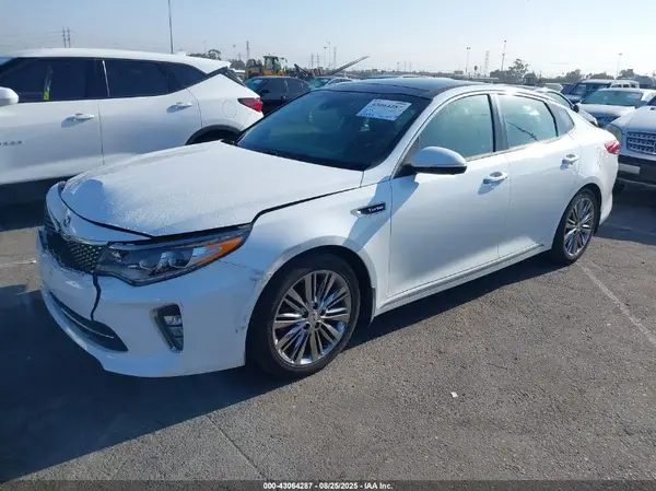 5XXGV4L29JG194399 2018 KIA OPTIMA - Image 2