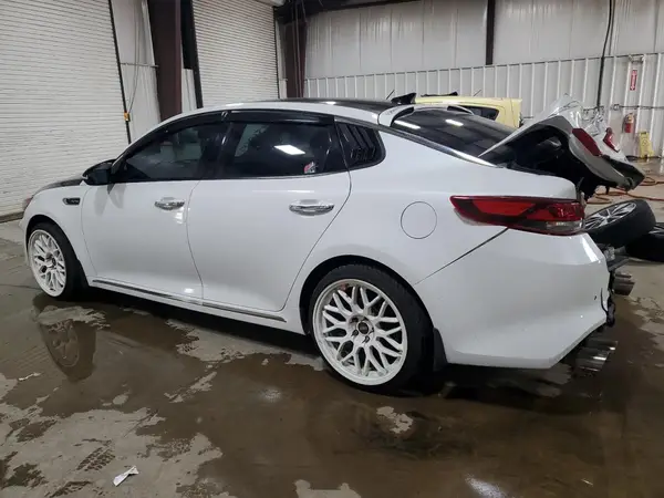 5XXGV4L2XGG015702 2016 KIA OPTIMA - Image 2