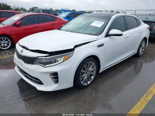 5XXGV4L2XGG015831 2016 KIA OPTIMA - Image 2