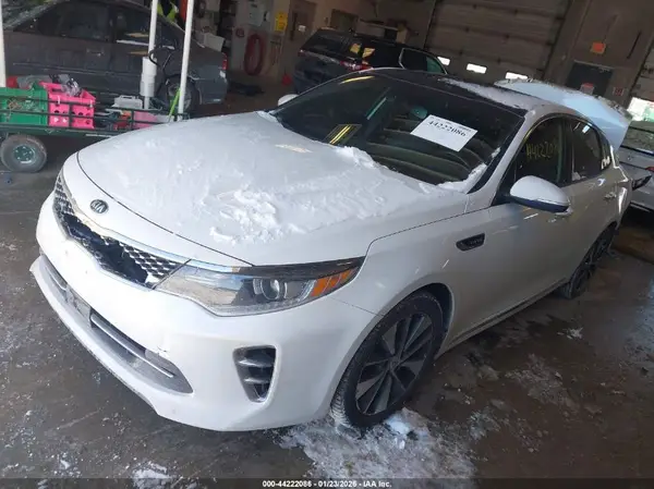 5XXGV4L2XGG045816 2016 KIA OPTIMA - Image 2