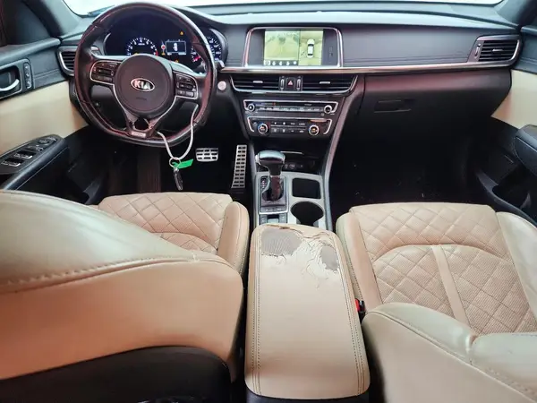 5XXGV4L2XHG126266 2017 KIA OPTIMA - Image 8