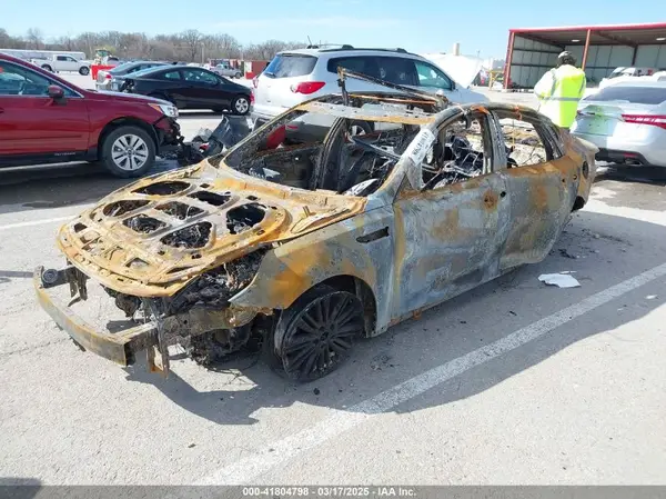 5XXGV4L2XJG194394 2018 KIA OPTIMA - Image 2