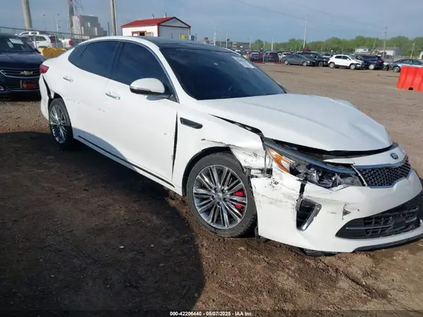 5XXGV4L2XJG209198 2018 KIA OPTIMA - Image 1