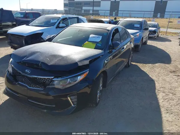 5XXGV4L2XJG231847 2018 KIA OPTIMA - Image 2