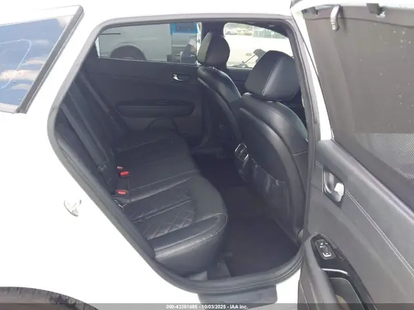 5XXGV4L2XKG288809 2019 KIA OPTIMA - Image 8