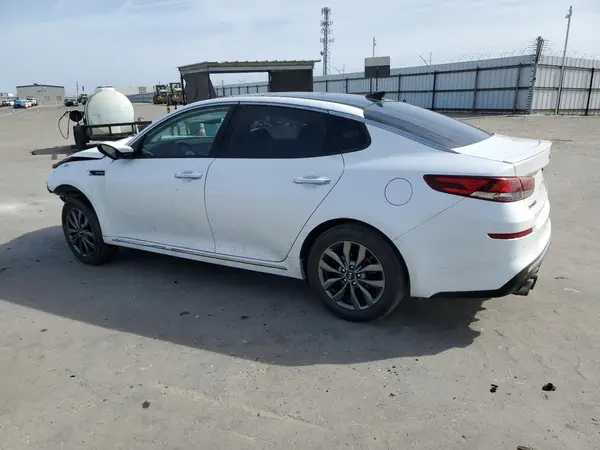 5XXGV4L2XKG330038 2019 KIA OPTIMA - Image 2