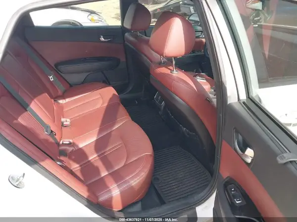 5XXGW4L20GG002342 2016 KIA OPTIMA - Image 8