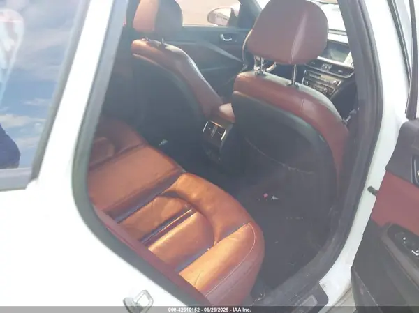 5XXGW4L20GG016368 2016 KIA OPTIMA - Image 8