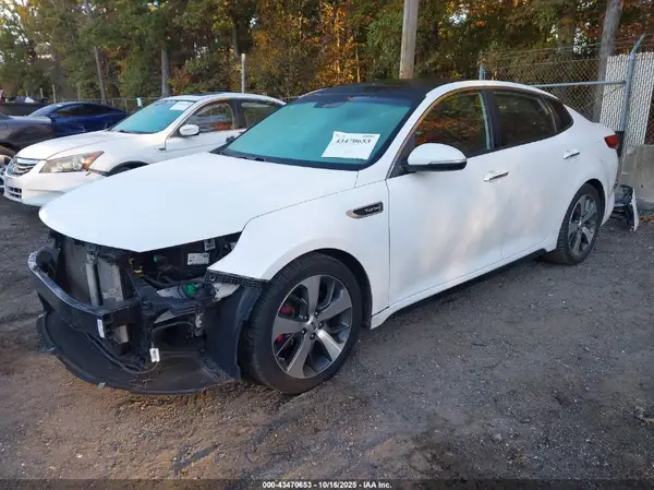 5XXGW4L20GG018699 2016 KIA OPTIMA - Image 2