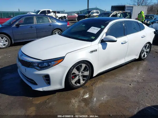 5XXGW4L20HG121574 2017 KIA OPTIMA - Image 2
