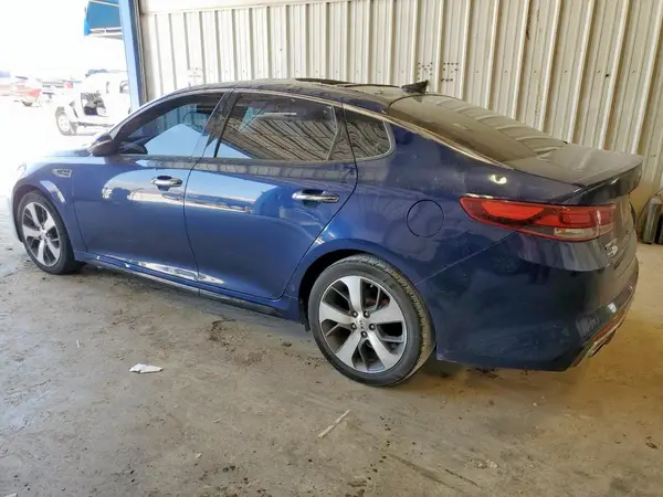 5XXGW4L20JG200877 2018 KIA OPTIMA - Image 2