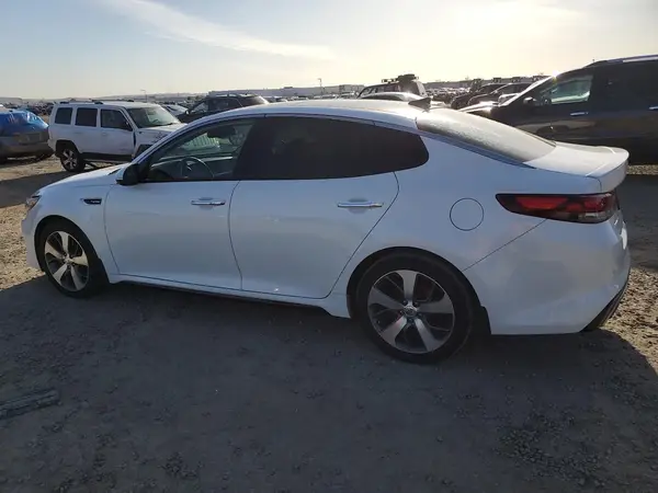 5XXGW4L20JG204668 2018 KIA OPTIMA - Image 2