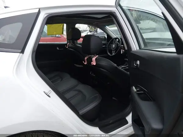 5XXGW4L20JG214116 2018 KIA OPTIMA - Image 8