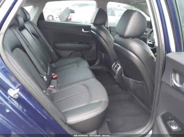 5XXGW4L20JG216870 2018 KIA OPTIMA - Image 8