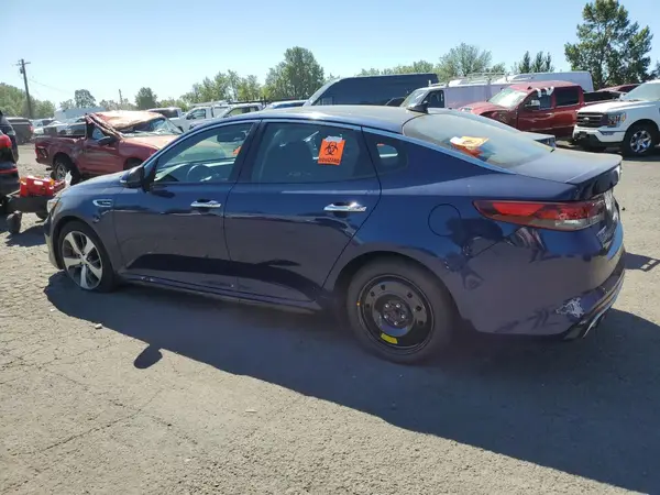 5XXGW4L20JG226721 2018 KIA OPTIMA - Image 2