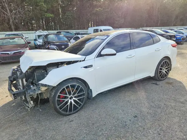 5XXGW4L20JG242711 2018 KIA OPTIMA - Image 1