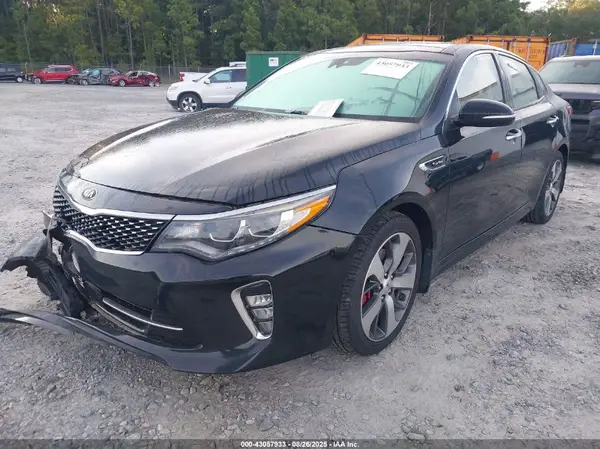 5XXGW4L20JG248394 2018 KIA OPTIMA - Image 2