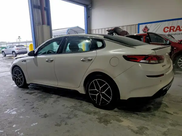 5XXGW4L20KG298665 2019 KIA OPTIMA - Image 2