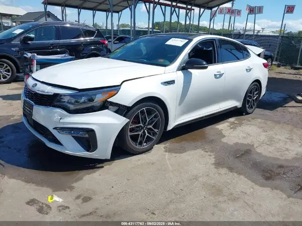 5XXGW4L20KG378130 2019 KIA OPTIMA - Image 2