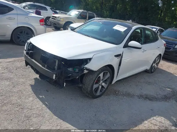 5XXGW4L21GG025533 2016 KIA OPTIMA - Image 2