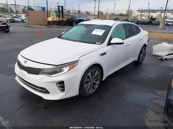 5XXGW4L21GG051601 2016 KIA OPTIMA - Image 2