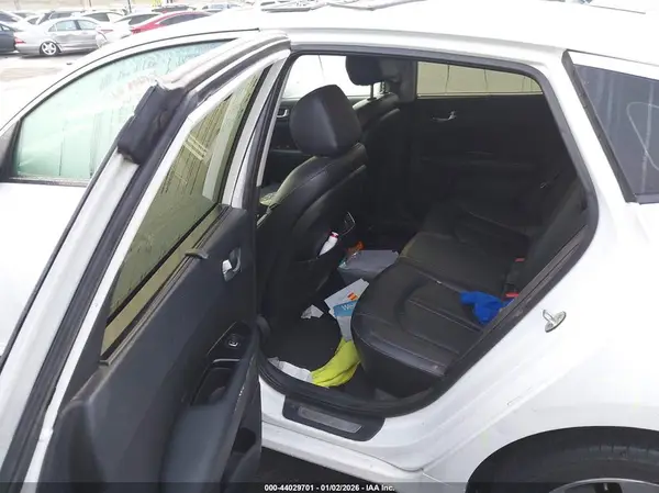 5XXGW4L21GG051601 2016 KIA OPTIMA - Image 8