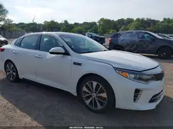 5XXGW4L21GG068009 2016 KIA OPTIMA