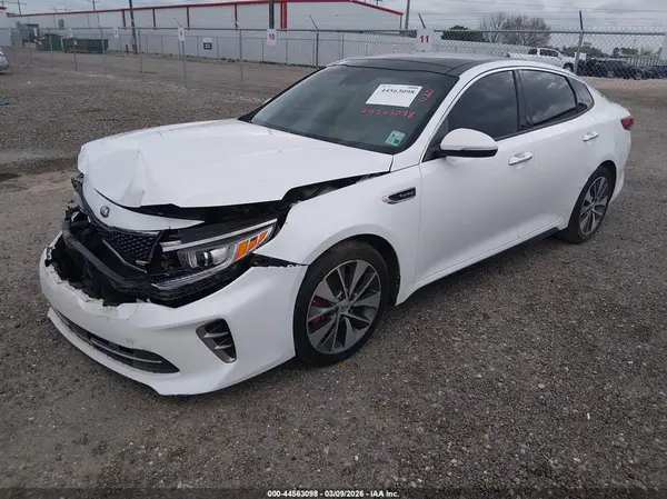 5XXGW4L21GG090608 2016 KIA OPTIMA - Image 2