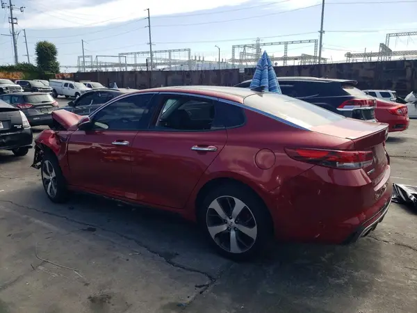 5XXGW4L21JG207014 2018 KIA OPTIMA - Image 2