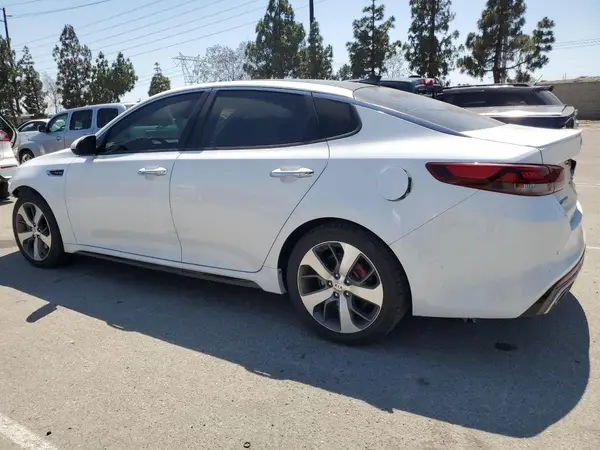 5XXGW4L21JG248467 2018 KIA OPTIMA - Image 2