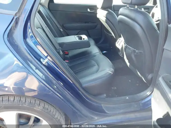 5XXGW4L21JG249294 2018 KIA OPTIMA - Image 8