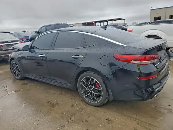 5XXGW4L21KG319586 2019 KIA OPTIMA - Image 2