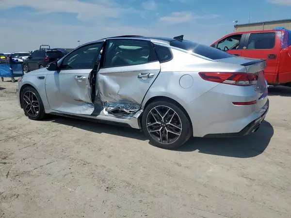 5XXGW4L21KG374264 2019 KIA OPTIMA - Image 2